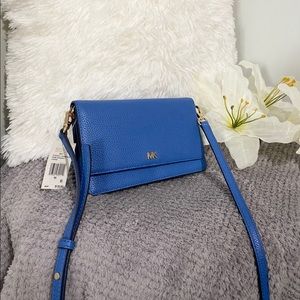 🎉🎉HOST PICK🎉🎉🦋Michael Kors Crossbody Purse🦋